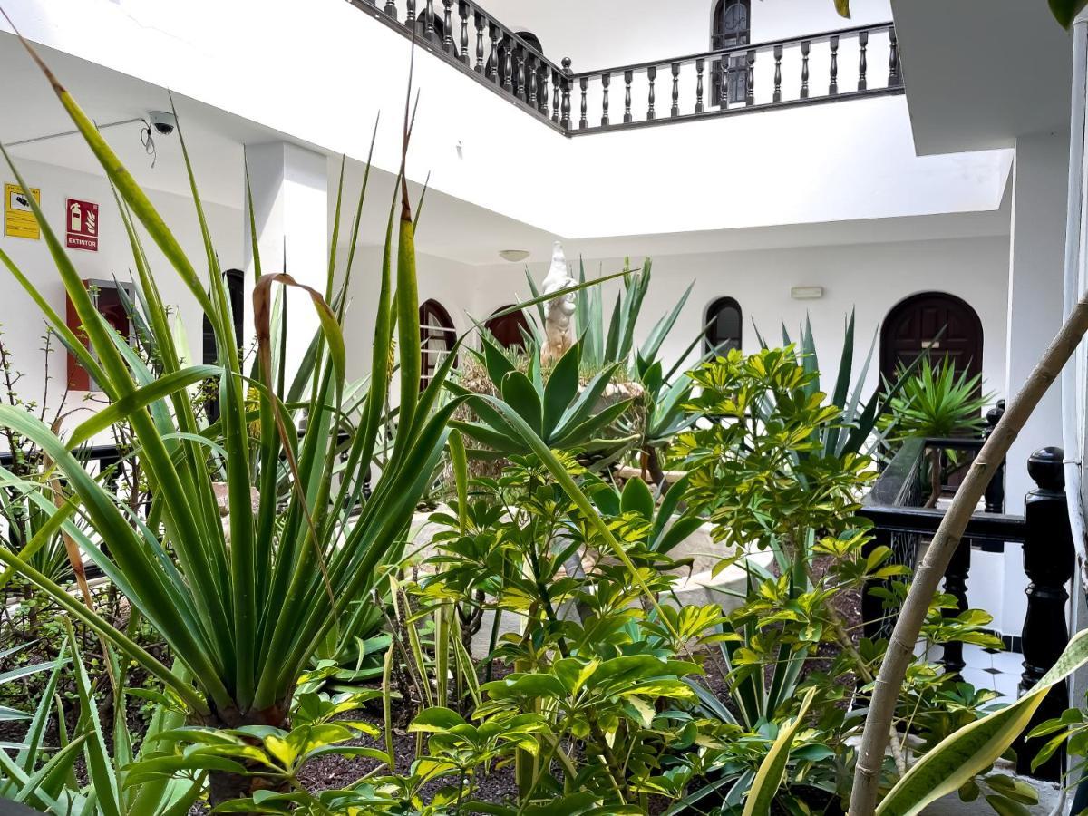Central House Corralejo Exterior foto