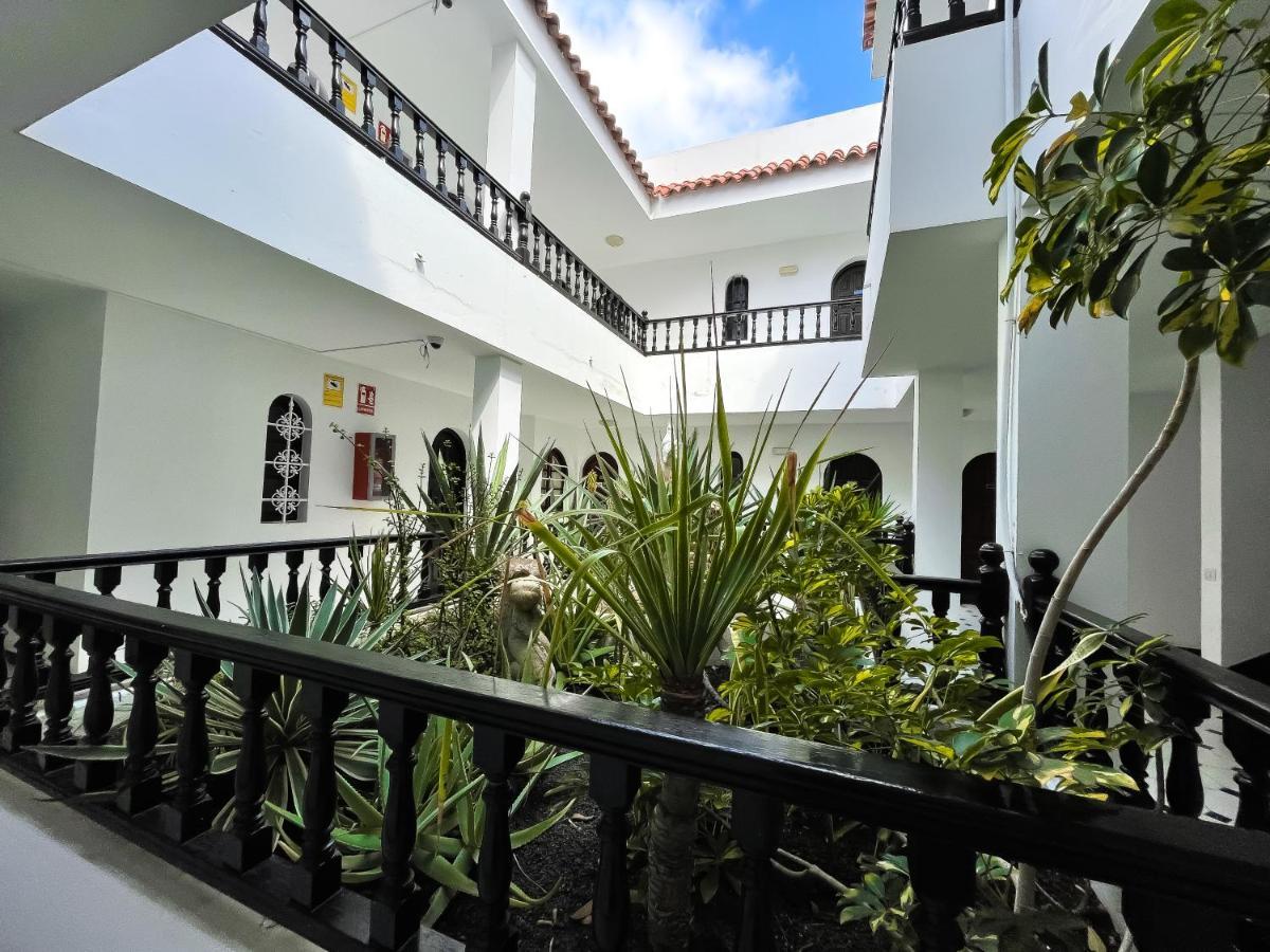Central House Corralejo Exterior foto